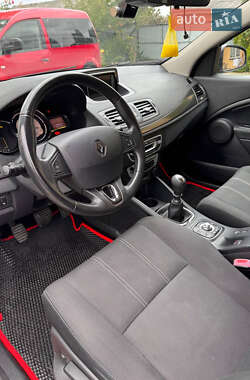 Хэтчбек Renault Megane 2014 в 