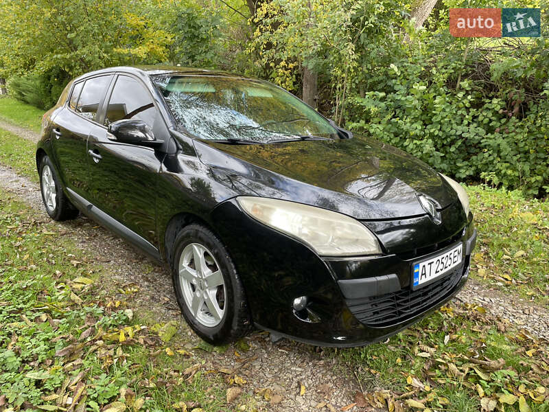 Хетчбек Renault Megane 2009 в Снятині фото Хетчбек Renault Megane 2009 в Снятині
