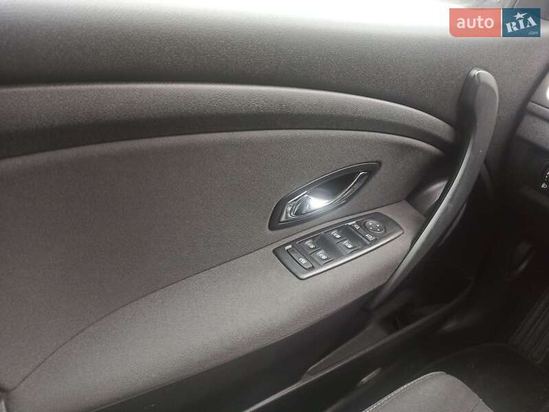 Універсал Renault Megane 2013 в Івано-Франківську фото 17 Універсал Renault Megane 2013 в Івано-Франківську