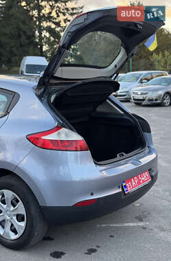 Хетчбек Renault Megane 2010 в 