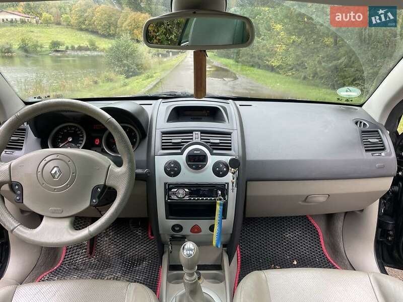 Кабріолет Renault Megane 2005 в Новому Розділі фото 2 Кабріолет Renault Megane 2005 в Новому Розділі