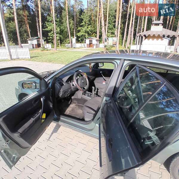 Седан Renault Megane 2004 в Коростене фото 3 Седан Renault Megane 2004 в Коростене