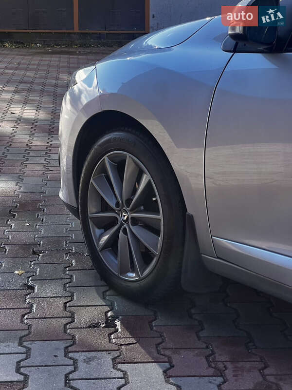 Универсал Renault Megane 2014 в Киеве