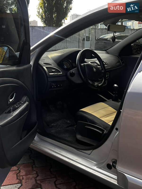 Универсал Renault Megane 2014 в Киеве