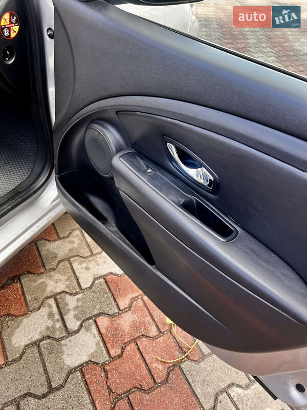 Универсал Renault Megane 2014 в Киеве