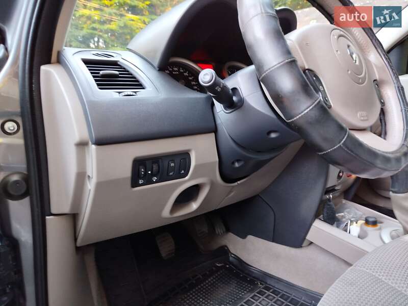 Універсал Renault Megane 2005 в Стебнику фото 60 Універсал Renault Megane 2005 в Стебнику