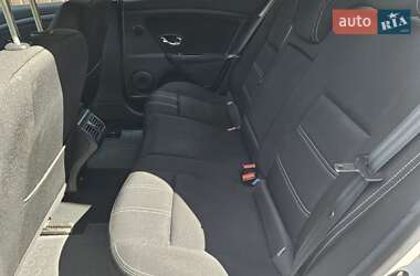 Хэтчбек Renault Megane 2013 в 