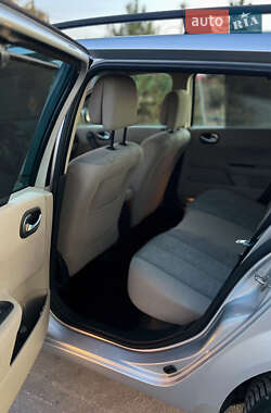 Универсал Renault Megane 2006 в  фото 19 Универсал Renault Megane 2006 в
