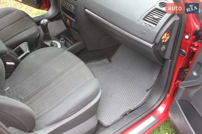 Универсал Renault Megane 2006 в Чернигове