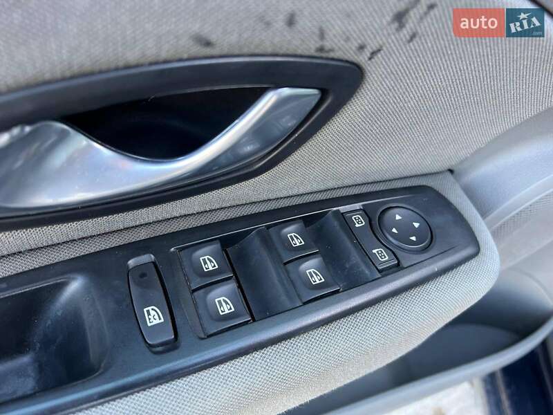 Хетчбек Renault Megane 2009 в Львові фото 16 Хетчбек Renault Megane 2009 в Львові