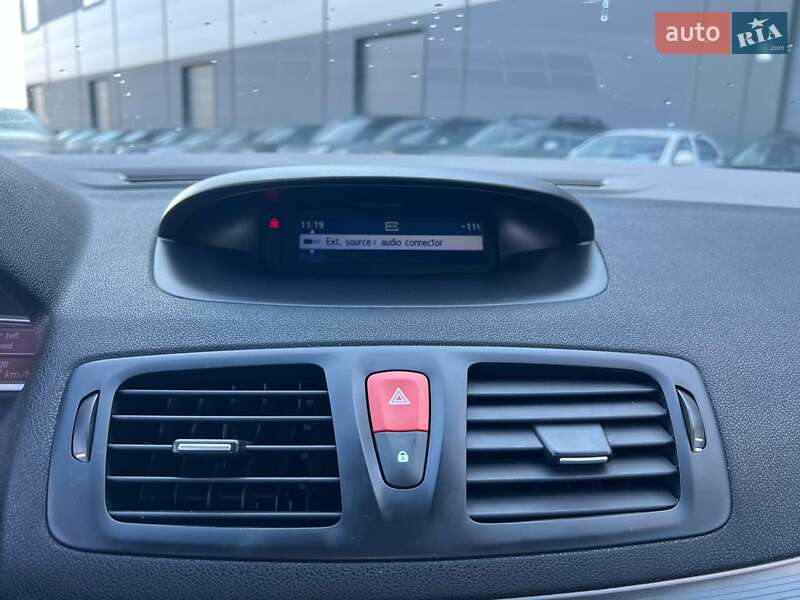 Хетчбек Renault Megane 2009 в Львові фото 27 Хетчбек Renault Megane 2009 в Львові