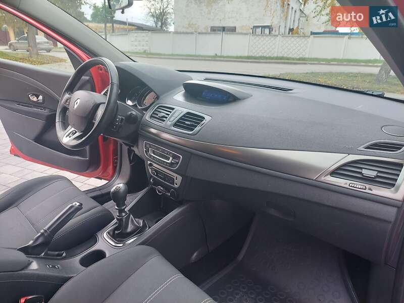 Универсал Renault Megane 2013 в Староконстантинове
