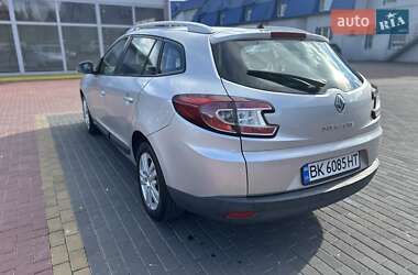 Универсал Renault Megane 2010 в 