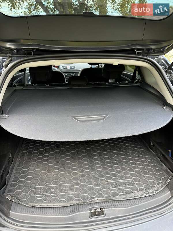 Универсал Renault Megane 2011 в Умани фото 12 Универсал Renault Megane 2011 в Умани
