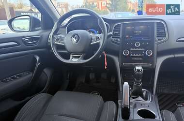 Універсал Renault Megane 2017 в  фото 17 Універсал Renault Megane 2017 в