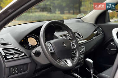 Універсал Renault Megane 2011 в  фото 15 Універсал Renault Megane 2011 в