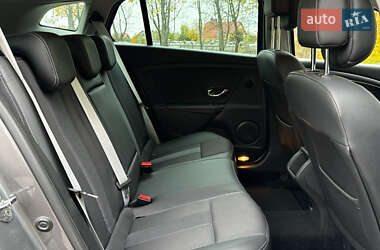 Універсал Renault Megane 2011 в  фото 28 Універсал Renault Megane 2011 в