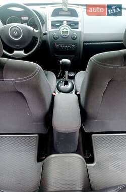 Хэтчбек Renault Megane 2008 в 
