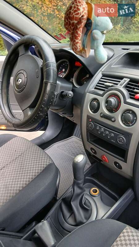 Универсал Renault Megane 2004 в Выгоде