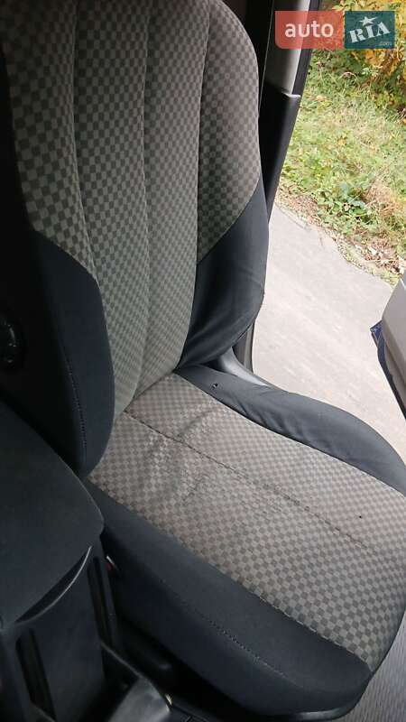 Универсал Renault Megane 2004 в Выгоде