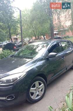 Хетчбек Renault Megane 2014 в  фото 11 Хетчбек Renault Megane 2014 в