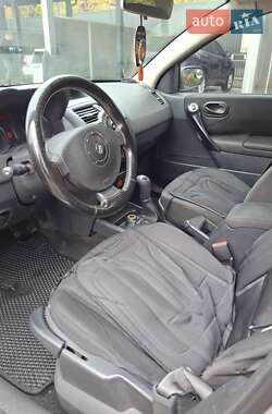 Хетчбек Renault Megane 2004 в 
