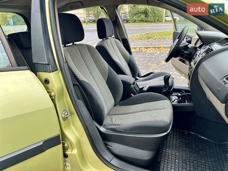 Хетчбек Renault Megane 2003 в Горішніх Плавнях фото 9 Хетчбек Renault Megane 2003 в Горішніх Плавнях