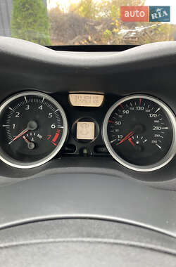 Универсал Renault Megane 2005 в  фото 18 Универсал Renault Megane 2005 в