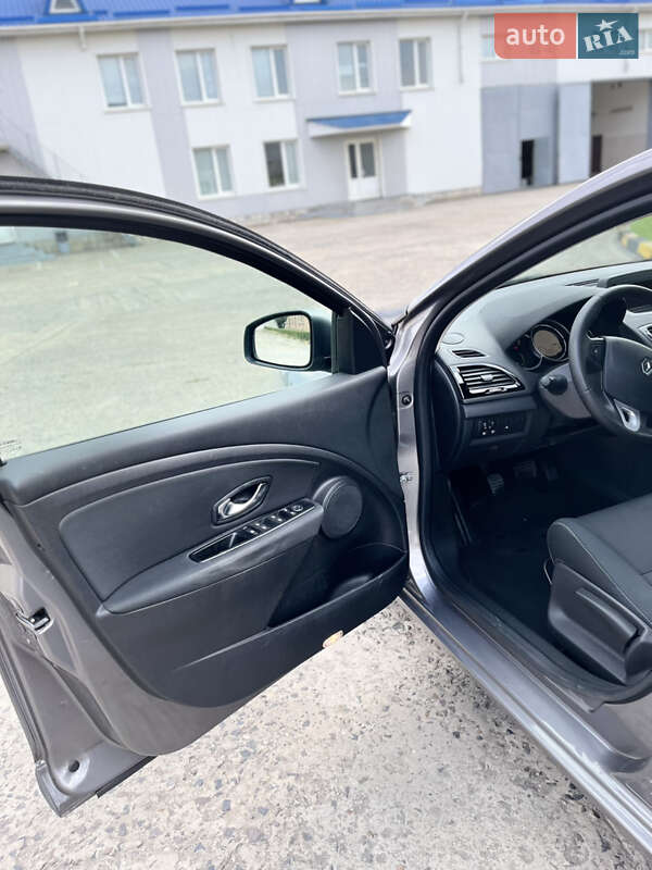 Хетчбек Renault Megane 2010 в Охтирці фото 21 Хетчбек Renault Megane 2010 в Охтирці