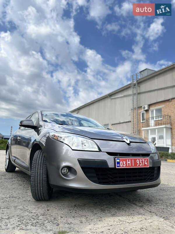 Хетчбек Renault Megane 2010 в Охтирці фото 29 Хетчбек Renault Megane 2010 в Охтирці