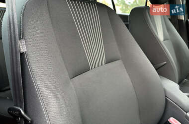 Хэтчбек Renault Megane 2011 в 
