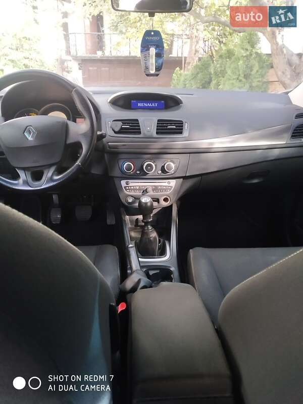 Універсал Renault Megane 2011 в Львові фото 6 Універсал Renault Megane 2011 в Львові