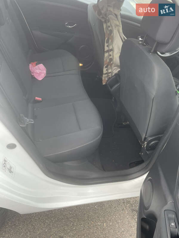 Универсал Renault Megane 2011 в Боярке фото 9 Универсал Renault Megane 2011 в Боярке