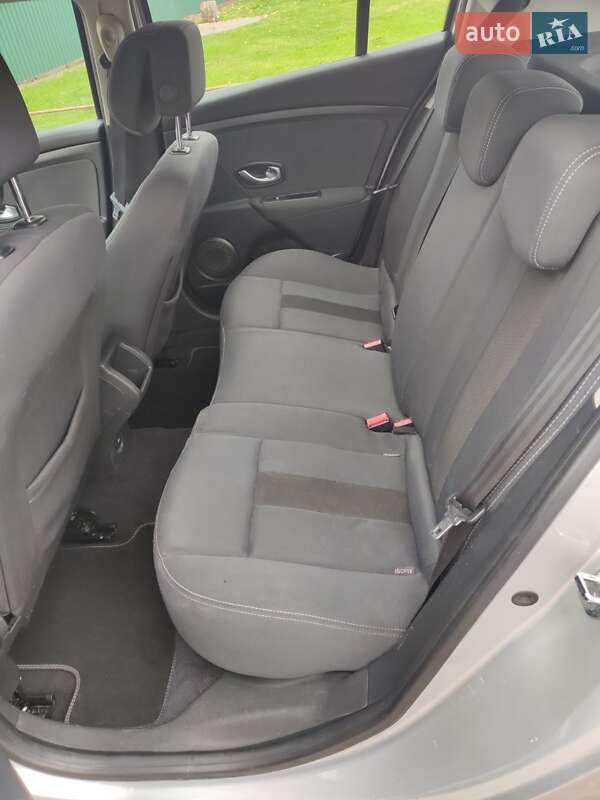 Хэтчбек Renault Megane 2009 в Барышевке фото 16 Хэтчбек Renault Megane 2009 в Барышевке