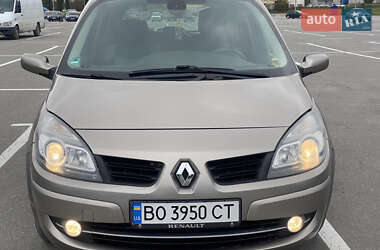 Хэтчбек Renault Megane 2009 в 