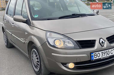 Хэтчбек Renault Megane 2009 в 