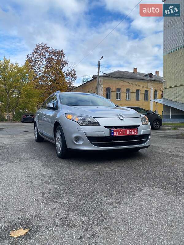 Универсал Renault Megane 2011 в Чернигове фото 3 Универсал Renault Megane 2011 в Чернигове