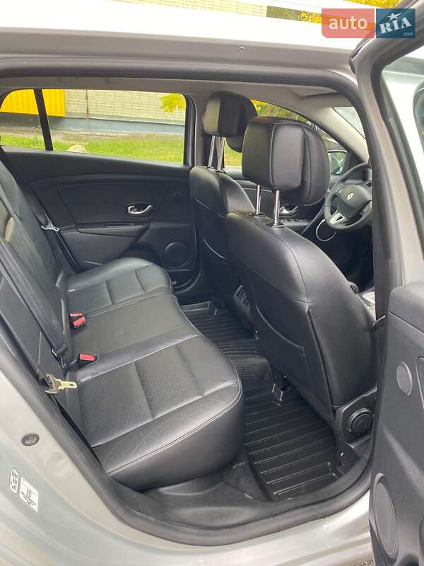 Универсал Renault Megane 2011 в Чернигове фото 15 Универсал Renault Megane 2011 в Чернигове