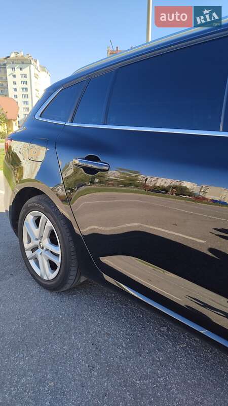 Универсал Renault Megane 2017 в Ивано-Франковске