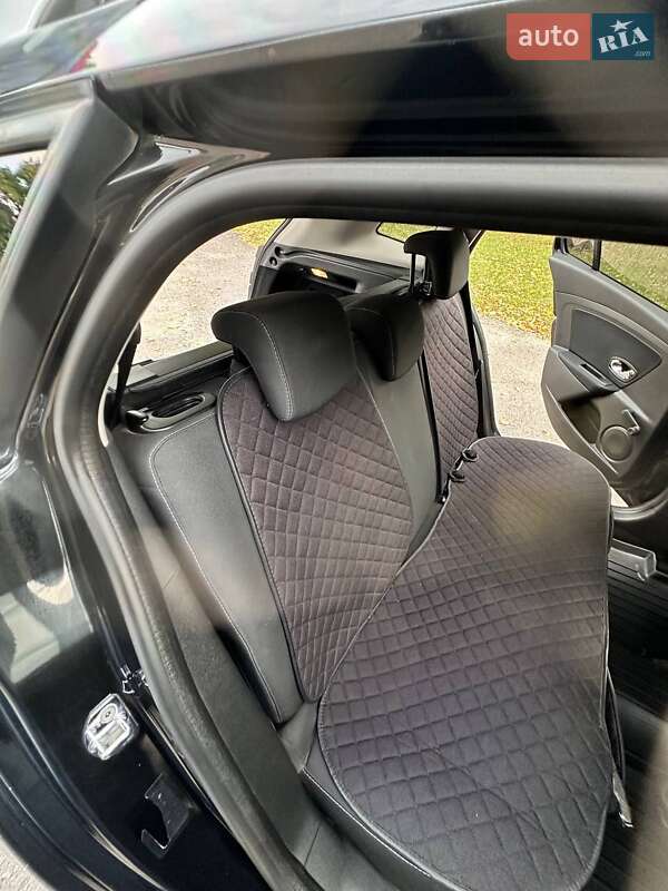 Універсал Renault Megane 2014 в Гадячі