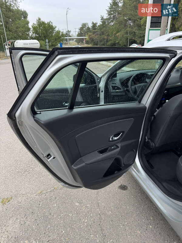 Универсал Renault Megane 2011 в Днепре фото 31 Универсал Renault Megane 2011 в Днепре