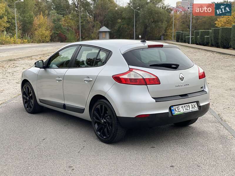 Хетчбек Renault Megane 2014 в Дніпрі фото 6 Хетчбек Renault Megane 2014 в Дніпрі