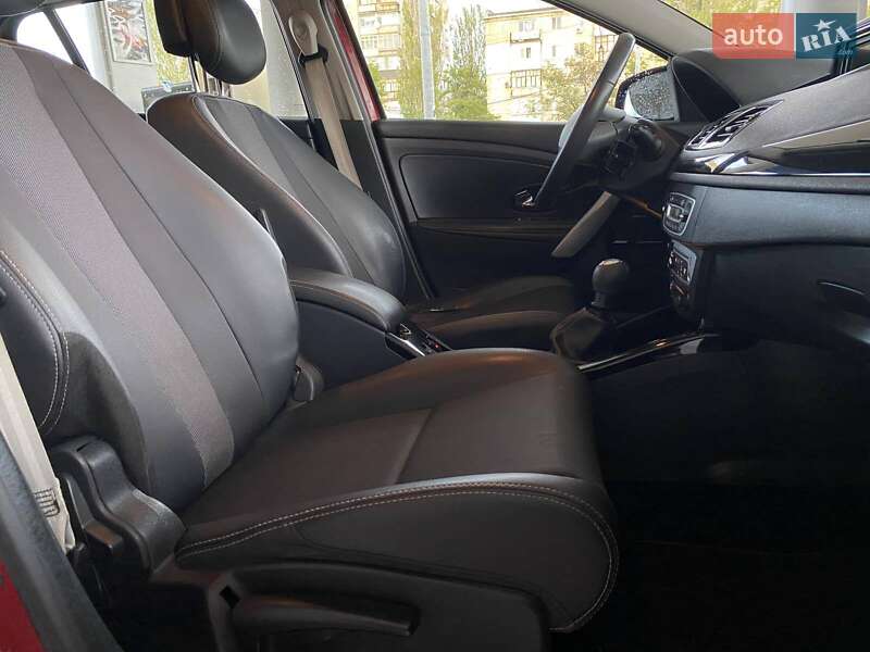 Універсал Renault Megane 2012 в Миколаєві фото 23 Універсал Renault Megane 2012 в Миколаєві