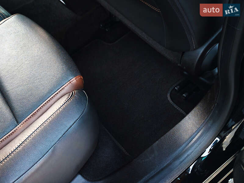 Универсал Renault Megane 2018 в Дубно фото 44 Универсал Renault Megane 2018 в Дубно