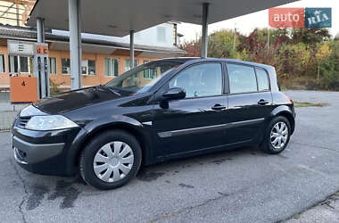 Хетчбек Renault Megane 2006 в  фото 3 Хетчбек Renault Megane 2006 в