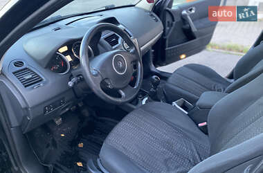 Хетчбек Renault Megane 2006 в  фото 16 Хетчбек Renault Megane 2006 в
