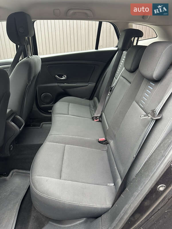 Хетчбек Renault Megane 2010 в Києві фото 16 Хетчбек Renault Megane 2010 в Києві