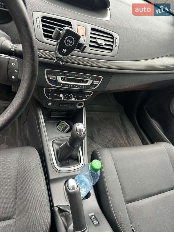 Хетчбек Renault Megane 2010 в Києві фото 19 Хетчбек Renault Megane 2010 в Києві