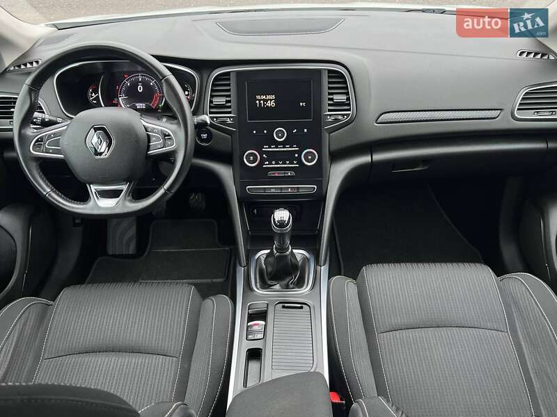 Универсал Renault Megane 2018 в Радехове фото 22 Универсал Renault Megane 2018 в Радехове