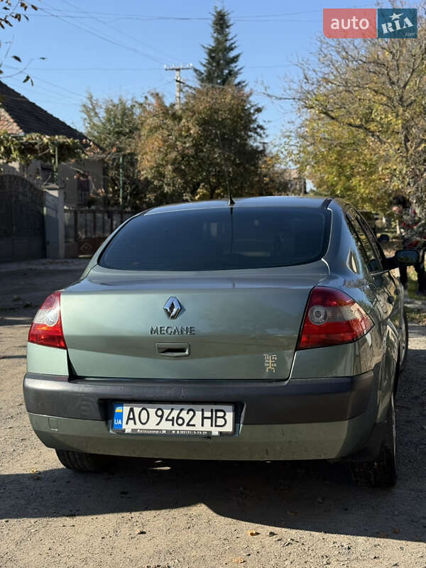 Седан Renault Megane 2004 в Ужгороді